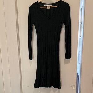 Max Studios Hunter Green Long Sleeve Knit Dress